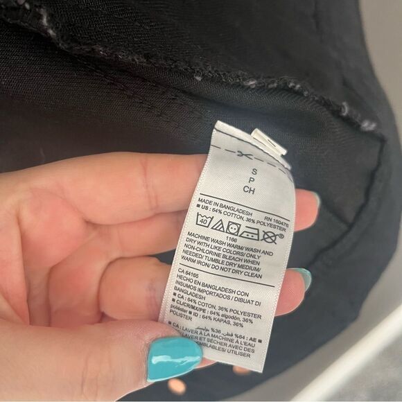 Old Navy Classic Jean Jacket Black - Picture 8 of 11